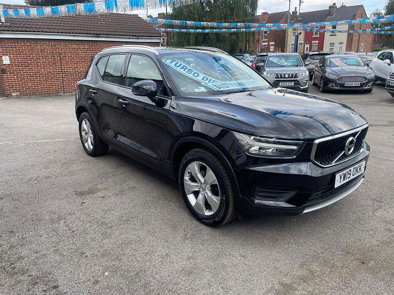 Volvo XC40 2.0 D3 Momentum Auto Euro 6 (s/s) 5dr 5dr Automatic 2024