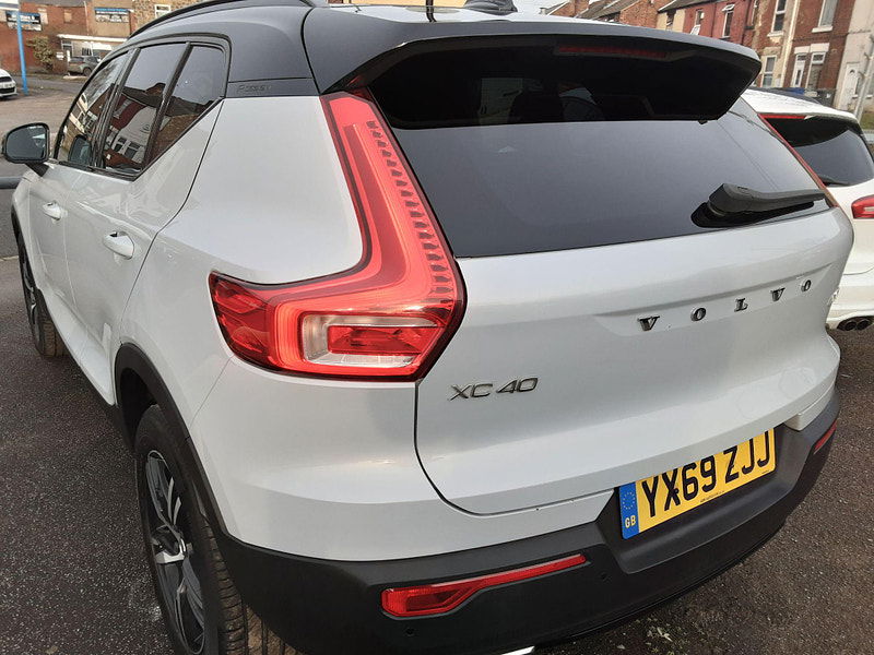 Volvo XC40 2.0 D3 R-Design Euro 6 (s/s) 5dr 5dr Manual 2025