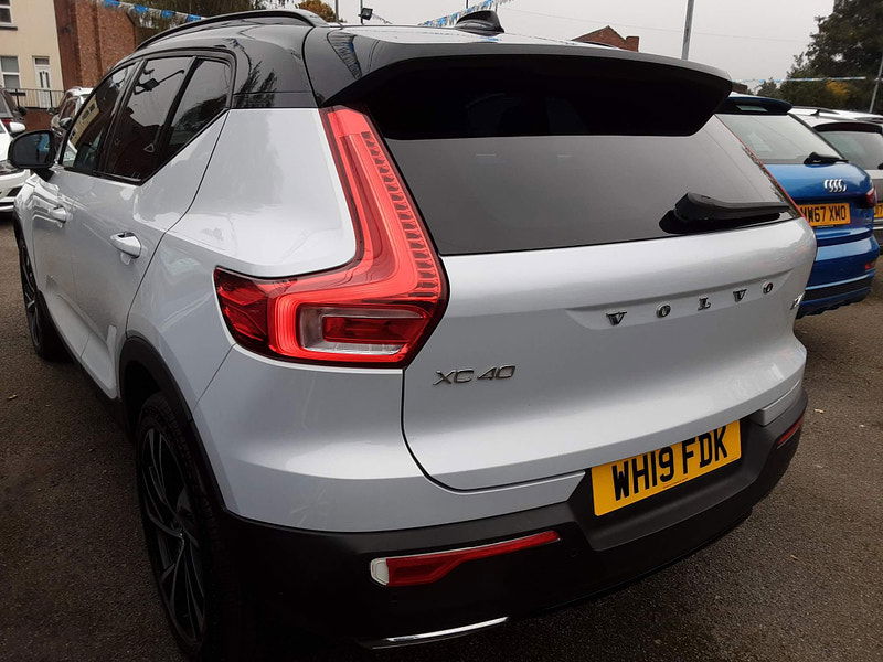 Volvo XC40 2.0 D4 R-Design Pro Auto AWD Euro 6 (s/s) 5dr 5dr Automatic 2024