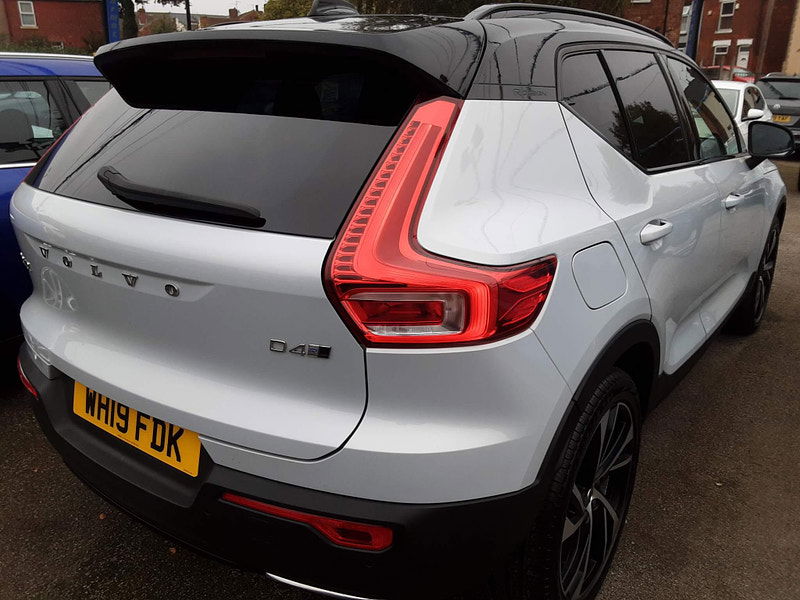 Volvo XC40 2.0 D4 R-Design Pro Auto AWD Euro 6 (s/s) 5dr 5dr Automatic 2024