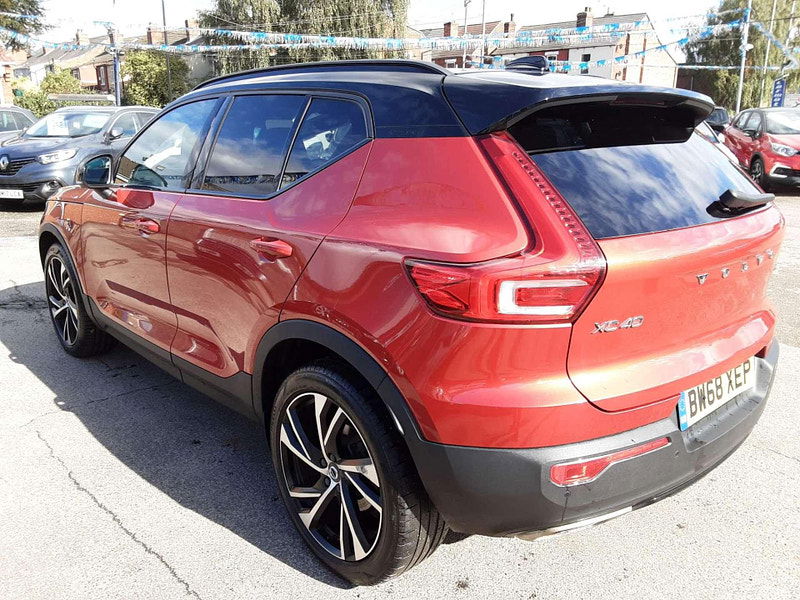 Volvo XC40 2.0 T4 R-Design Pro Auto AWD Euro 6 (s/s) 5dr 5dr Automatic 2025