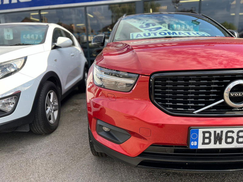 Volvo XC40 2.0 T4 R-Design Pro Auto AWD Euro 6 (s/s) 5dr 5dr Automatic 2024