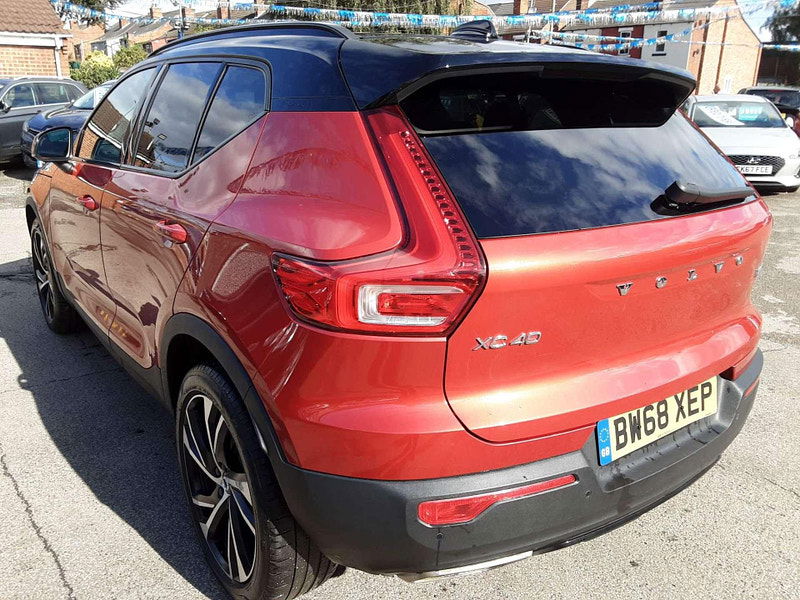 Volvo XC40 2.0 T4 R-Design Pro Auto AWD Euro 6 (s/s) 5dr 5dr Automatic 2025