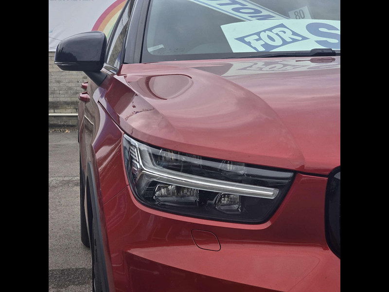 Volvo XC40 2.0 T4 R-Design Pro Auto AWD Euro 6 (s/s) 5dr 5dr Automatic 2025
