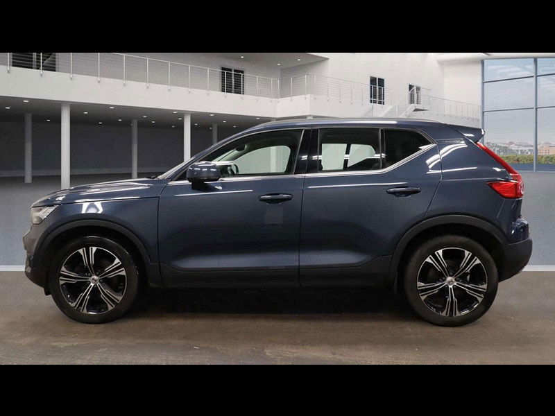 Volvo XC40 2.0 XC40 Inscription Pro D4 AWD Auto 4WD 5dr 5dr Automatic 2026