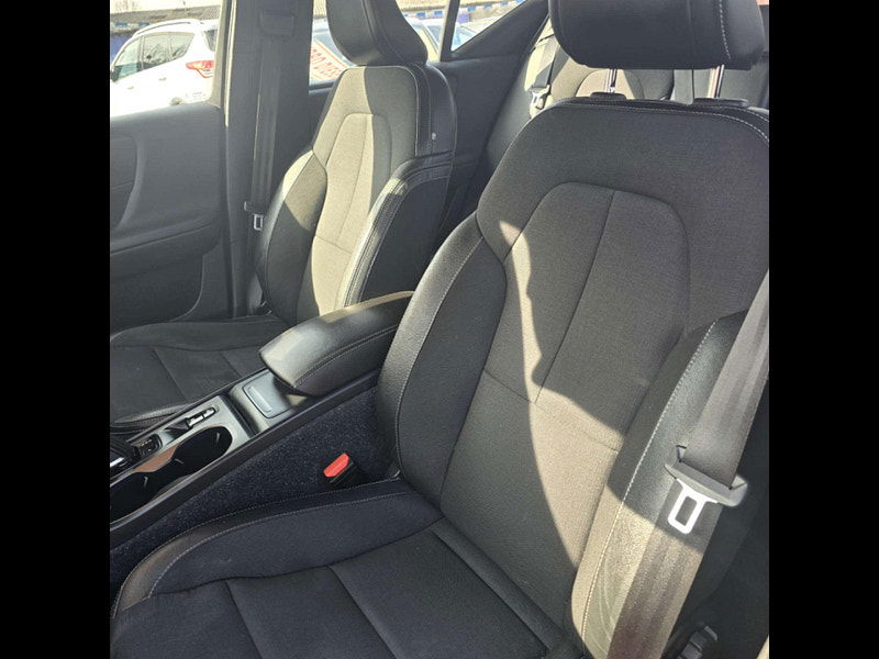 Volvo XC40 2.0 XC40 Momentum D3 Auto 5dr 5dr Automatic 2025