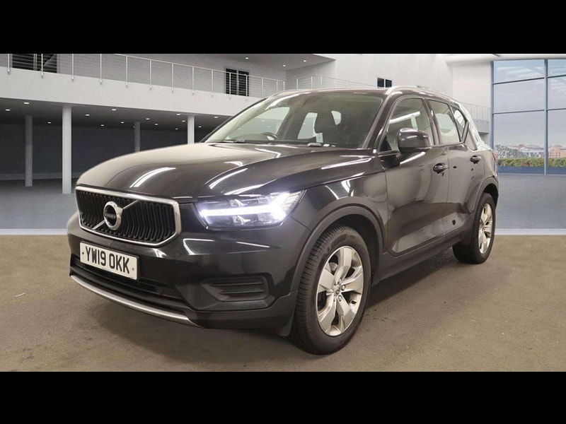 Volvo XC40 2.0 XC40 Momentum D3 Auto 5dr 5dr Automatic 2025