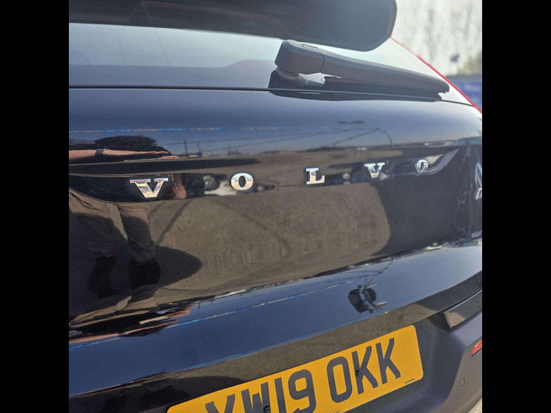 Volvo XC40 2.0 XC40 Momentum D3 Auto 5dr 5dr Automatic 2025