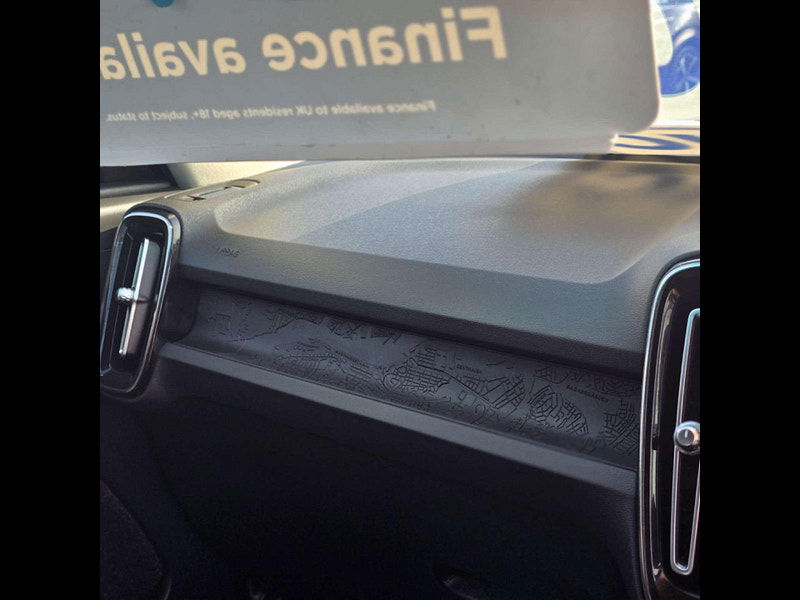 Volvo XC40 2.0 XC40 Momentum D3 Auto 5dr 5dr Automatic 2025