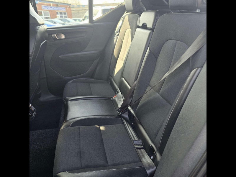 Volvo XC40 2.0 XC40 Momentum D3 Auto 5dr 5dr Automatic 2025
