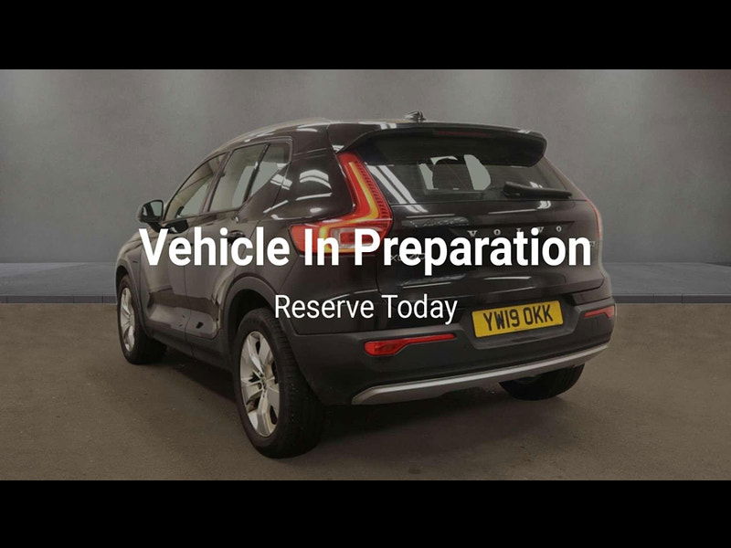 Volvo XC40 2.0 XC40 Momentum D3 Auto 5dr 5dr Automatic 2025