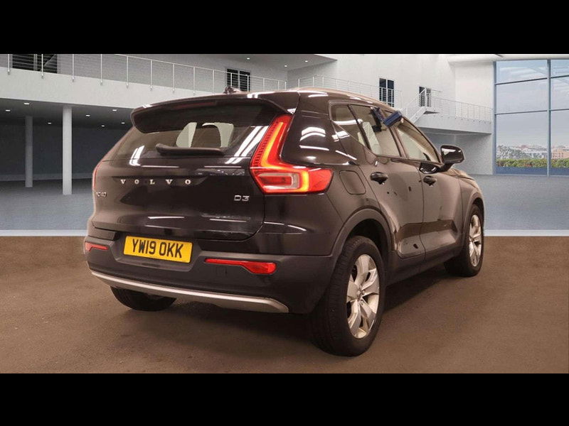 Volvo XC40 2.0 XC40 Momentum D3 Auto 5dr 5dr Automatic 2025