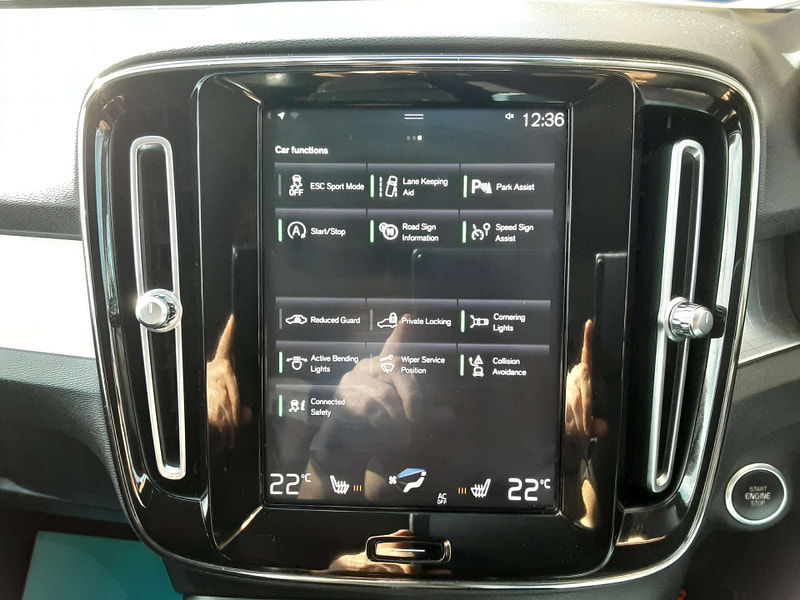 Volvo XC40 2.0 XC40 Momentum Pro D3 Auto 5dr 5dr Automatic 2026