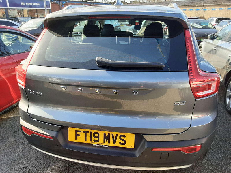 Volvo XC40 2.0 XC40 Momentum Pro D3 Auto 5dr 5dr Automatic 2026