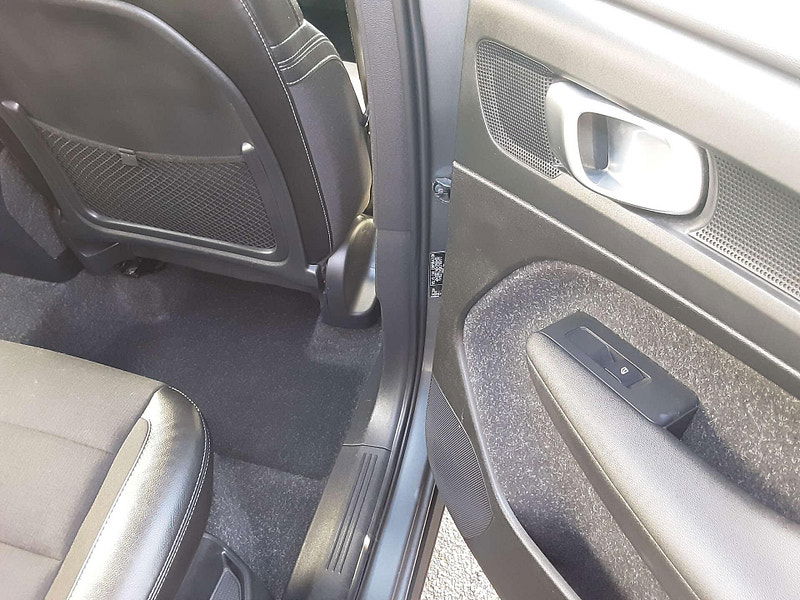 Volvo XC40 2.0 XC40 Momentum Pro D3 Auto 5dr 5dr Automatic 2026