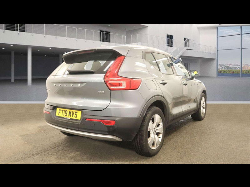 Volvo XC40 2.0 XC40 Momentum Pro D3 Auto 5dr 5dr Automatic 2025