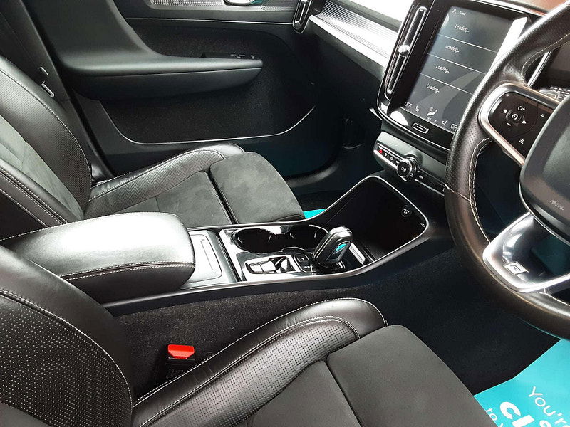 Volvo XC40 2.0 XC40 R-Design Pro D3 Auto 5dr 5dr Automatic 2025