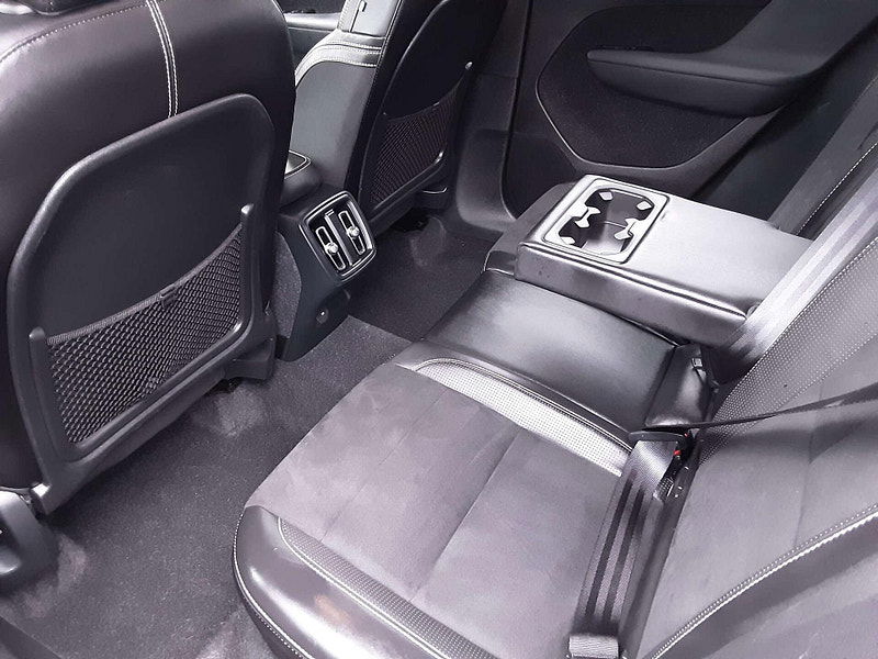 Volvo XC40 2.0 XC40 R-Design Pro D3 Auto 5dr 5dr Automatic 2025