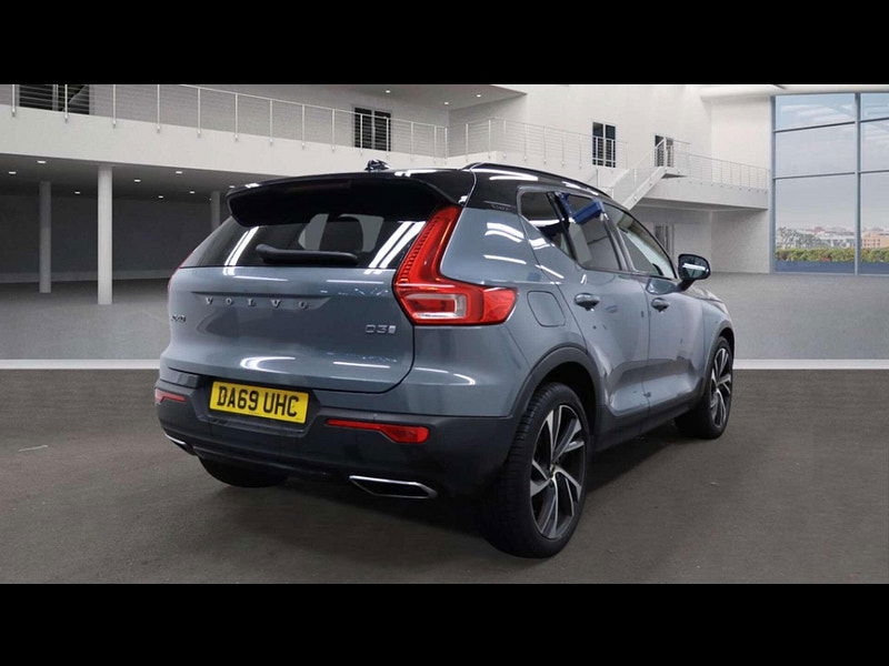 Volvo XC40 2.0 XC40 R-Design Pro D3 Auto 5dr 5dr Automatic 2025