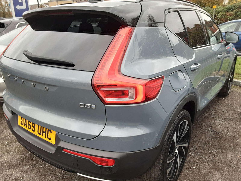 Volvo XC40 2.0 XC40 R-Design Pro D3 Auto 5dr 5dr Automatic 2025