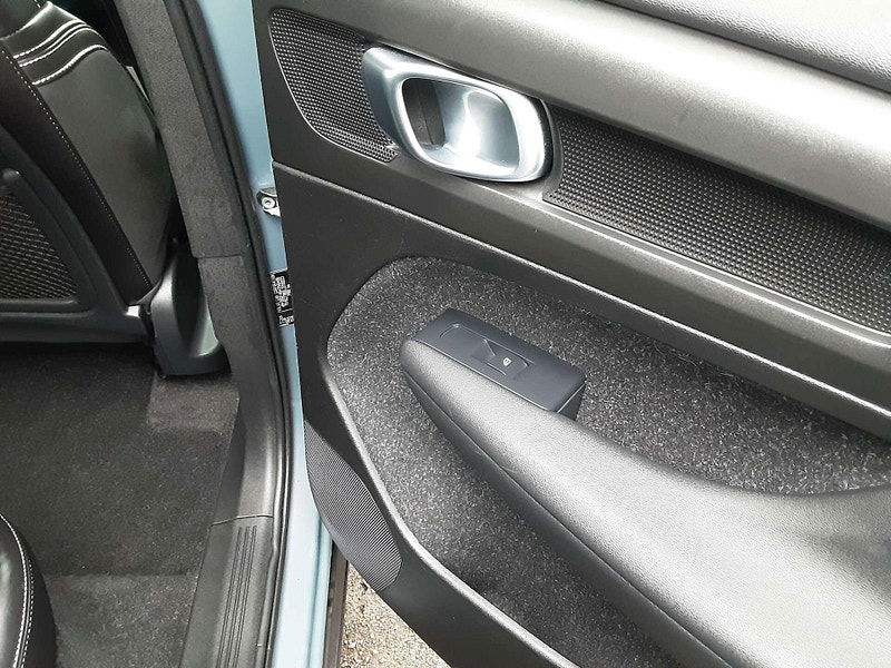 Volvo XC40 2.0 XC40 R-Design Pro D3 Auto 5dr 5dr Automatic 2025