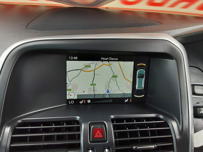 Volvo XC60 2.0 D4 R-Design Lux Nav Auto Euro 6 (s/s) 5dr 5dr Automatic 2025