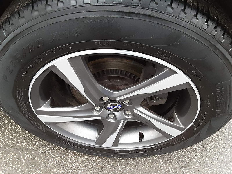 Volvo XC60 2.0 D4 R-Design Lux Nav Euro 6 (s/s) 5dr 5dr Manual 2025