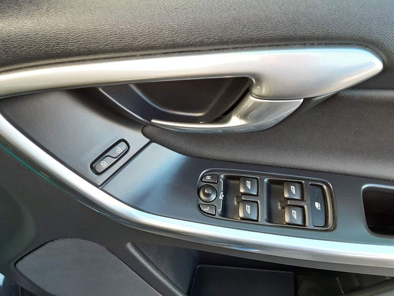Volvo XC60 2.0 D4 SE Nav Geartronic Euro 6 (s/s) 5dr 5dr Automatic 2025