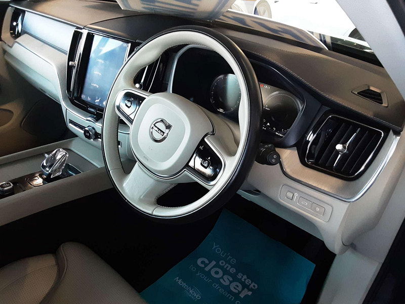 Volvo XC60 2.0 XC60 Inscription Pro T8 PHEV AWD Auto 4WD 5dr 5dr Automatic 2025