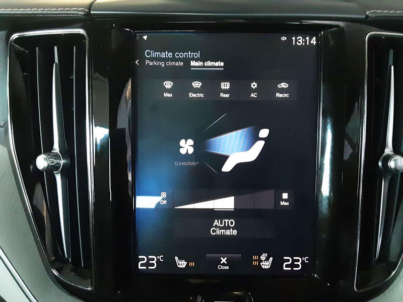 Volvo XC60 2.0 XC60 Inscription Pro T8 PHEV AWD Auto 4WD 5dr 5dr Automatic 2026