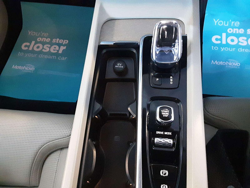 Volvo XC60 2.0 XC60 Inscription Pro T8 PHEV AWD Auto 4WD 5dr 5dr Automatic 2025