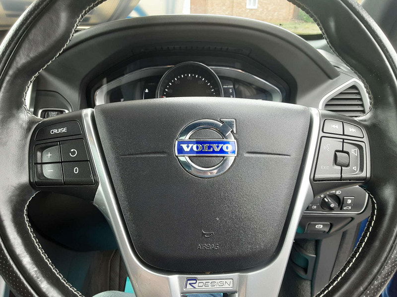 Volvo XC60 2.0 XC60 R-Design Luxury Nav D4 Auto 5dr 5dr Automatic 2025