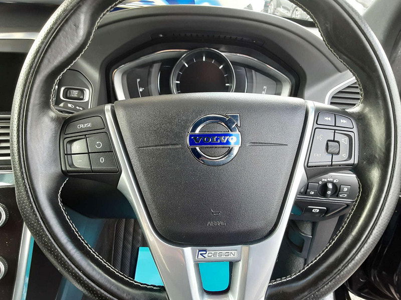 Volvo XC60 2.0 XC60 R-Design Luxury Nav D4 Auto 5dr 5dr Automatic 2025