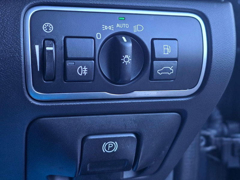 Volvo XC60 2.0 XC60 R-Design Luxury Nav D4 Auto 5dr 5dr Automatic 2026