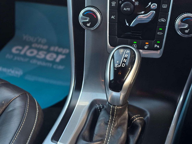 Volvo XC60 2.0 XC60 R-Design Luxury Nav D4 Auto 5dr 5dr Automatic 2026