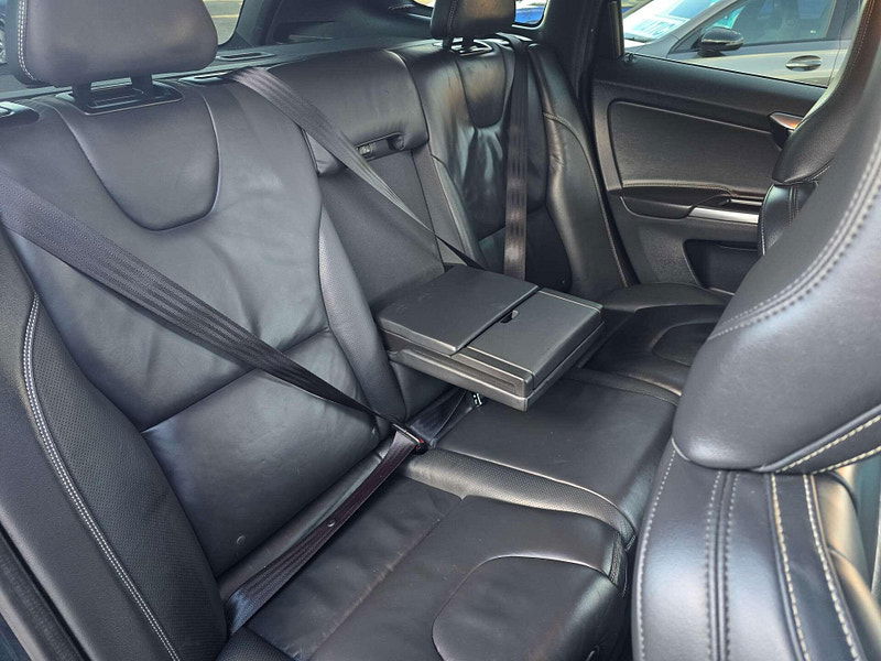 Volvo XC60 2.0 XC60 R-Design Luxury Nav D4 Auto 5dr 5dr Automatic 2026