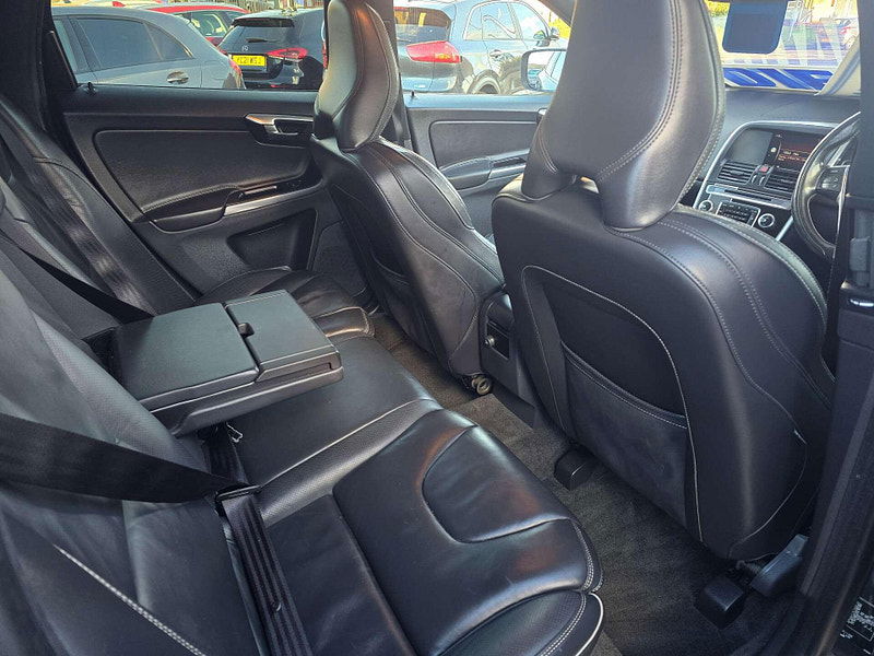 Volvo XC60 2.0 XC60 R-Design Luxury Nav D4 Auto 5dr 5dr Automatic 2026