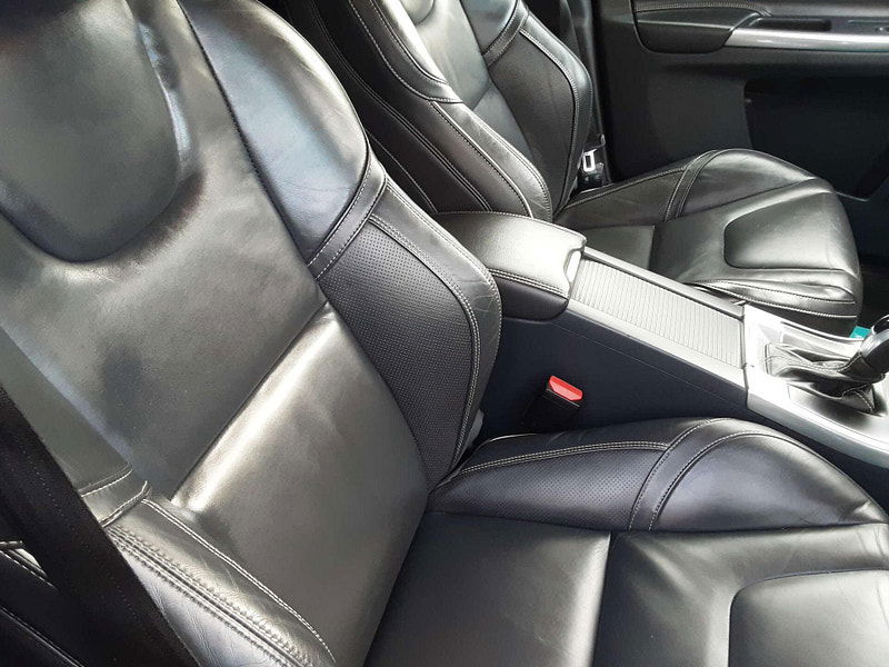 Volvo XC60 2.0 XC60 R-Design Luxury Nav D4 Auto 5dr 5dr Automatic 2026