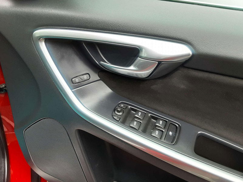 Volvo XC60 2.0 XC60 R-Design Nav D4 5dr 5dr Manual 2026