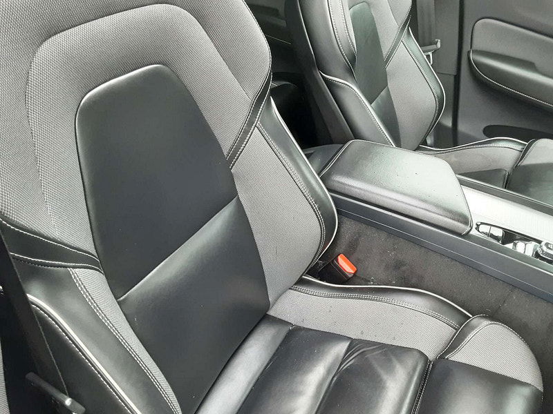 Volvo XC60 2.0 XC60 R-Design T6 Recharge AWD Auto 4WD 5dr 5dr Automatic 2026