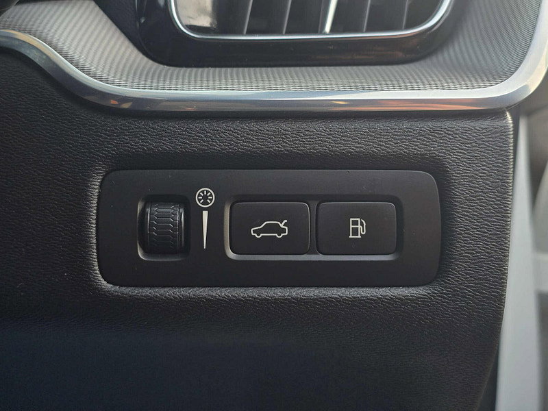 Volvo XC60 2.0 XC60 R-Design T8 PHEV AWD Auto 4WD 5dr 5dr Automatic 2026