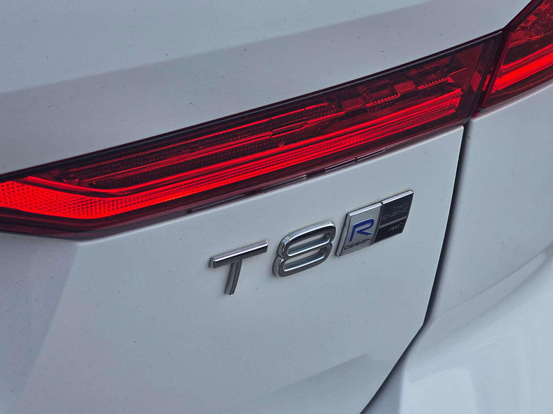 Volvo XC60 2.0 XC60 R-Design T8 PHEV AWD Auto 4WD 5dr 5dr Automatic 2026