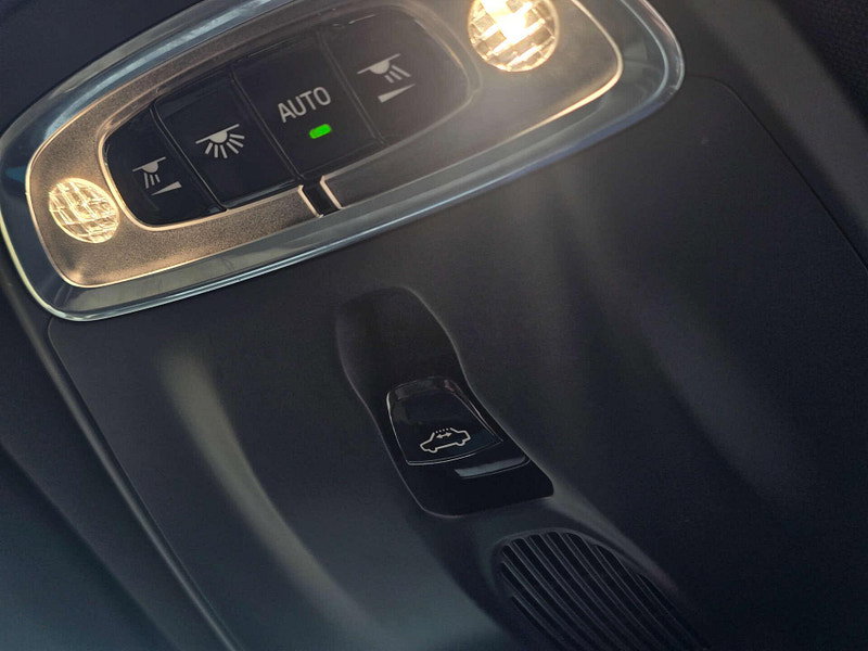 Volvo XC60 2.0 XC60 R-Design T8 PHEV AWD Auto 4WD 5dr 5dr Automatic 2026