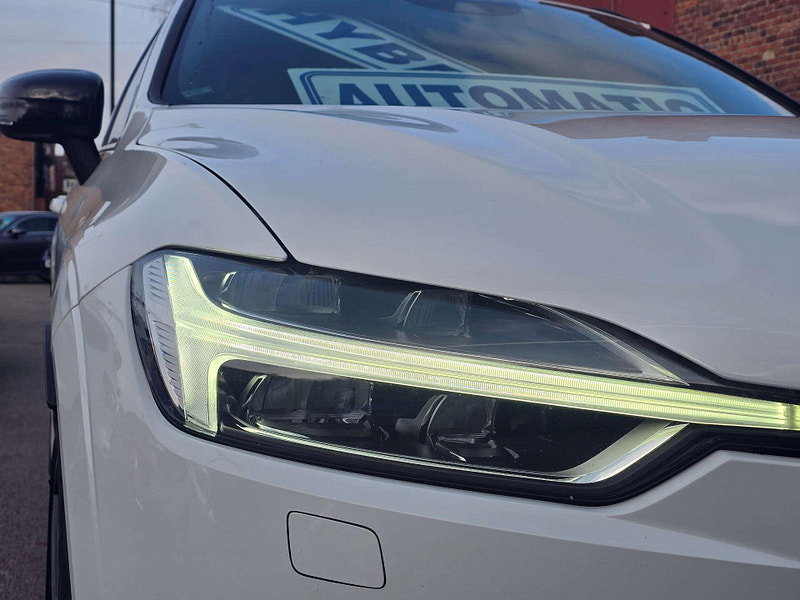 Volvo XC60 2.0 XC60 R-Design T8 PHEV AWD Auto 4WD 5dr 5dr Automatic 2026