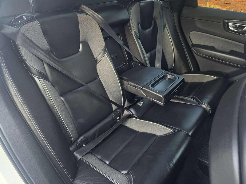 Volvo XC60 2.0 XC60 R-Design T8 PHEV AWD Auto 4WD 5dr 5dr Automatic 2026