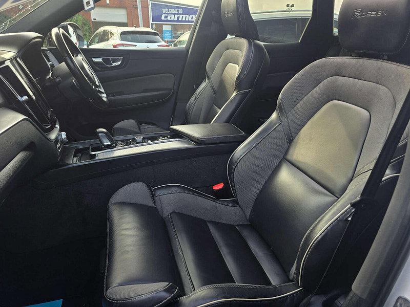 Volvo XC60 2.0 XC60 R-Design T8 PHEV AWD Auto 4WD 5dr 5dr Automatic 2026