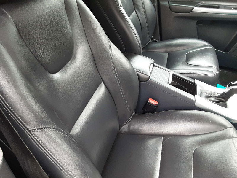 Volvo XC60 2.0 XC60 SE Luxury Nav D4 Auto 5dr 5dr Automatic 2025