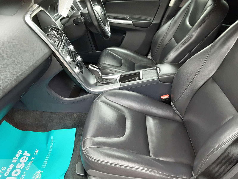 Volvo XC60 2.0 XC60 SE Luxury Nav D4 Auto 5dr 5dr Automatic 2025