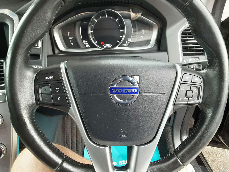 Volvo XC60 2.0 XC60 SE Luxury Nav D4 Auto 5dr 5dr Automatic 2025