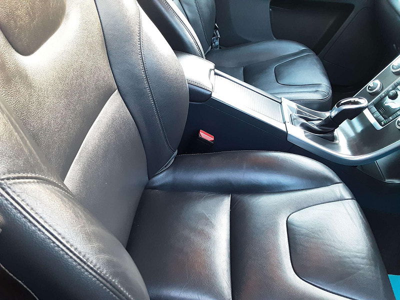 Volvo XC60 2.0 XC60 SE Luxury Nav D4 Auto 5dr 5dr Automatic 2025